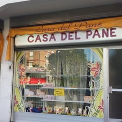 Casa del Pane - Vetrina ricca...