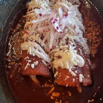 El Vez - Chicken Enchiladas - Mexican Near Me - Philadelphia, Pennsylvania El Vez - Chicken Enchiladas - Mexican Near Me - Philadelphia, Pennsylvania