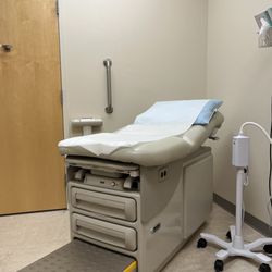 Park Nicollet Clinic - Exam room.