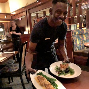 Seasons 52 - New American Near Me - Phoenix, Arizona