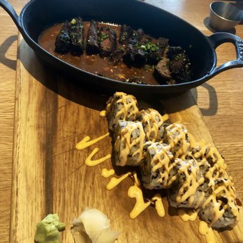 Earls Kitchen + Bar - Steak (Skirt) and Sushi (Dynamite) Combo - New American Near Me - Orlando, Florida Earls Kitchen + Bar - Steak (Skirt) and Sushi (Dynamite) Combo - New American Near Me - Orlando, Florida