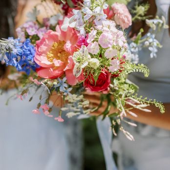 B&B Designs, LLC - Florists Near Me