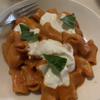La Pecora Bianca SoHo - Rigatoni - Mediterranean Near Me - New York, New York La Pecora Bianca SoHo - Rigatoni - Mediterranean Near Me - New York, New York