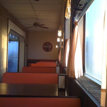 Boz Hot Dogs - Seating - Hot Dogs Near Me - Lansing, Illinois