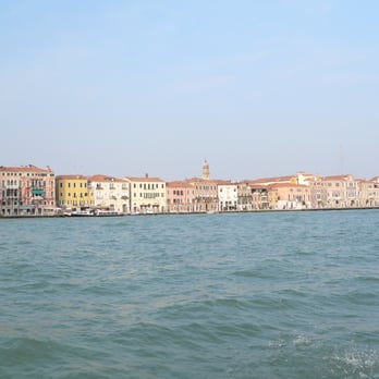 Isola di Burano - Landmarks & Historical Buildings Near Me - Venezia, VE Isola di Burano - Landmarks & Historical Buildings Near Me - Venezia, VE