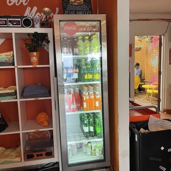 Proudly Serving - Soft drinks. - Burgers Near Me - Hermosa Beach, California Proudly Serving - Soft drinks. - Burgers Near Me - Hermosa Beach, California