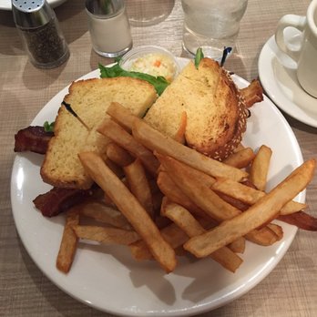 Lou Mitchell's - Mitchell's junior club the bread is insanely good with sesame seeds! - Breakfast & Brunch Near Me - Chicago, Illinois