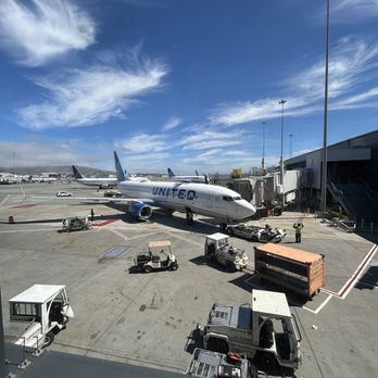 United Airlines - Airlines Near Me - San Francisco, California United Airlines - Airlines Near Me - San Francisco, California