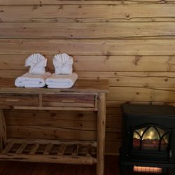 Abilene KOA - The Deluxe Kabin is warm and cozy anytime you want to getway.