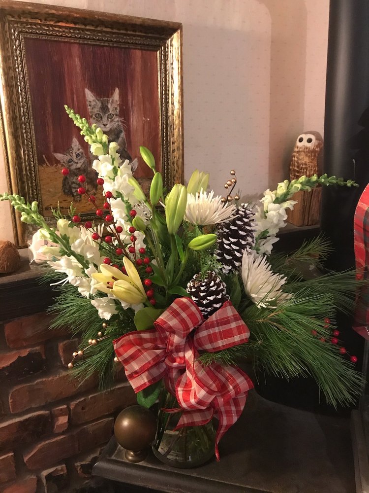 JACOBSEN’S FLOWERS Updated October 2024 545 S Broadway St, Lake