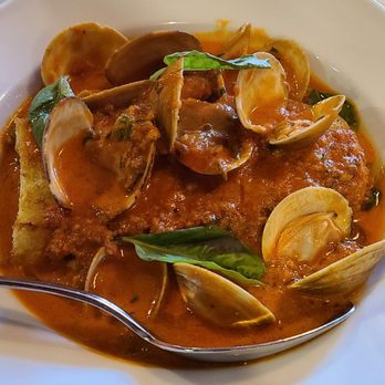 Piano Piano - Spicy Manila clams $14 - Italian Near Me - Toronto, Ontario Piano Piano - Spicy Manila clams $14 - Italian Near Me - Toronto, Ontario