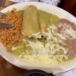 Mexican dinner with green sauce instead of chile con carne