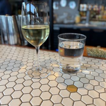 Artusi - Sauvignon Blanc - Italian Near Me - Seattle, Washington Artusi - Sauvignon Blanc - Italian Near Me - Seattle, Washington