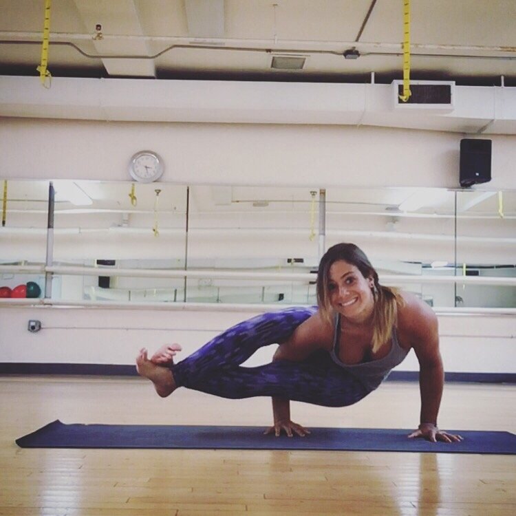 Feel and Heal Yoga with Helen Logo