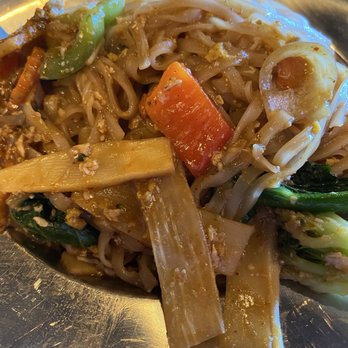 Thai by Day - Pad Phad See-Eiw with thin noodles (my pref) - Asian Fusion Near Me - Edmonds, Washington Thai by Day - Pad Phad See-Eiw with thin noodles (my pref) - Asian Fusion Near Me - Edmonds, Washington