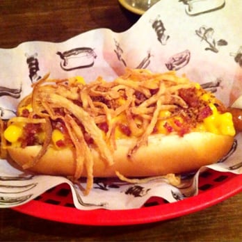 Bubbledogs - Mac Daddy beef hot dog - macaroni and cheese topped with crispy onions! - Hot Dogs Near Me - London, XGL Bubbledogs - Mac Daddy beef hot dog - macaroni and cheese topped with crispy onions! - Hot Dogs Near Me - London, XGL