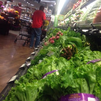 Ralphs - Vegetable isle. - Grocery Near Me - Los Angeles, California
