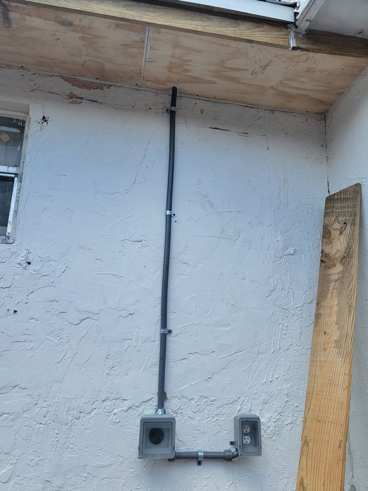 Slide of We Can Roofing