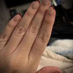 White Rose Nail Salon - Looks great in the photo but the gel was too thick. Possibly seen on thumb.