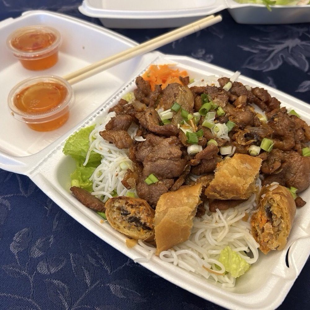 Fusion Cafe - Grilled Pork and Egg Roll Rice Vermicelli - Vietnamese Near Me - Metairie, Louisiana Fusion Cafe - Grilled Pork and Egg Roll Rice Vermicelli - Vietnamese Near Me - Metairie, Louisiana