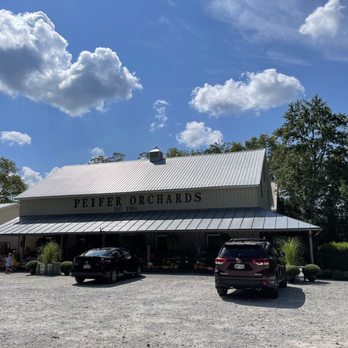 Peifer Orchards - the front of the building - Farmers Market Near Me - Yellow Springs, Ohio Peifer Orchards - the front of the building - Farmers Market Near Me - Yellow Springs, Ohio