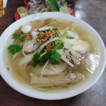 Cafe Xu Hue - Pho ga dac biet - Vietnamese Near Me - Vancouver, British Columbia