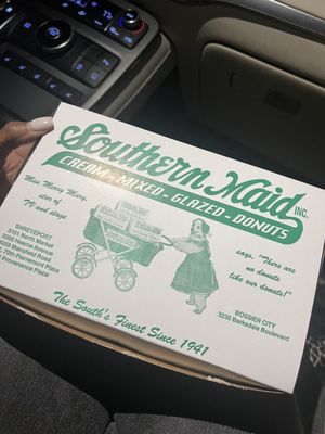 Southern Maid Donuts by null