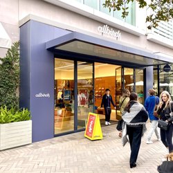 Allbirds - Allbirds exterior