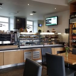 The Bread Maker - Counter and pasteries.