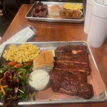 Smokehouse 41 - Ribs w/ garden salad & Mac n' cheese - Barbeque Near Me - Oakhurst, California Smokehouse 41 - Ribs w/ garden salad & Mac n' cheese - Barbeque Near Me - Oakhurst, California