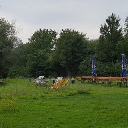 Restaurant Seeblick - Wiese am See