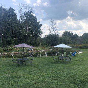 Sharon James Cellars - Wine Bars Near Me - Geauga, Ohio