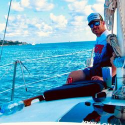 Sailing Isla Charters
