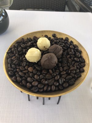 Mercato Restaurant & Bar by null