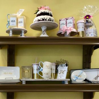 Nothing Bundt Cakes - Nicely decorated. - Bakeries Near Me - Bethesda, Maryland Nothing Bundt Cakes - Nicely decorated. - Bakeries Near Me - Bethesda, Maryland