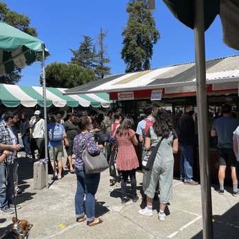 Wat Mongkolratanaram - Line for food items (not the noodle soup) - Thai Near Me - Berkeley, California Wat Mongkolratanaram - Line for food items (not the noodle soup) - Thai Near Me - Berkeley, California