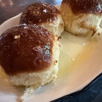 Star Rover - Hot buttered rolls - Steakhouses Near Me - Houston, Texas Star Rover - Hot buttered rolls - Steakhouses Near Me - Houston, Texas