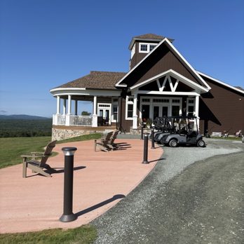 Waumbek Golf Course - Clubhouse - Golf Near Me - Jefferson, New Hampshire Waumbek Golf Course - Clubhouse - Golf Near Me - Jefferson, New Hampshire