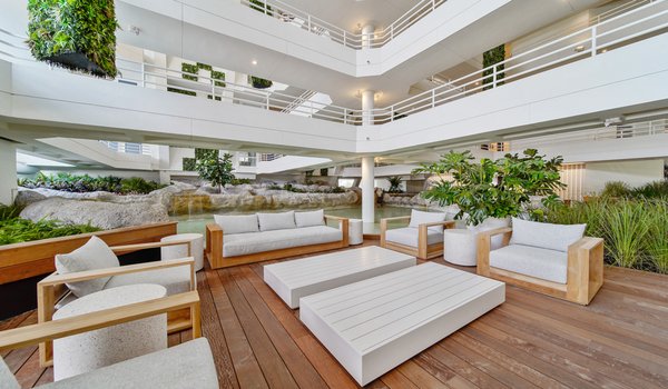 The Hamilton by null