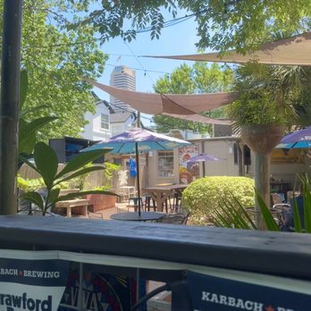 Piggy's Kitchen & Bar - seating area - Breakfast & Brunch Near Me - Houston, Texas Piggy's Kitchen & Bar - seating area - Breakfast & Brunch Near Me - Houston, Texas