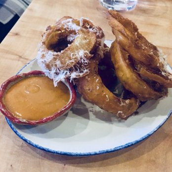 Giant - New American Near Me - Chicago, Illinois