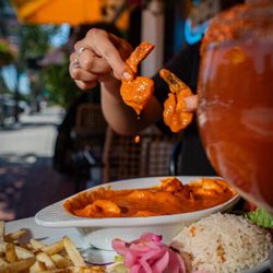El Capricho Restaurant - This is their shrimp and fries dish