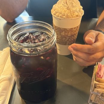 Caramelo Cafe - Agua de Jamaica - Breakfast & Brunch Near Me - La Puente, California Caramelo Cafe - Agua de Jamaica - Breakfast & Brunch Near Me - La Puente, California