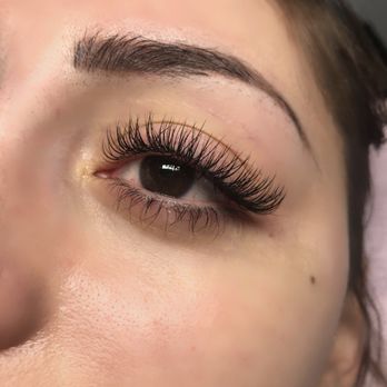 Fluff lash bar - Short Classic-thick set. - Eyelash Service Near Me - Richmond hill, New York
