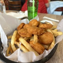 Kid's chicken nuggets