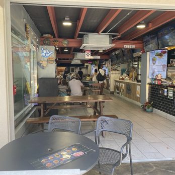 HI Burger - Inside - Burgers Near Me - Urban Honolulu, Hawaii HI Burger - Inside - Burgers Near Me - Urban Honolulu, Hawaii