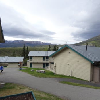 Denali Bluffs Hotel - Even more backyard scenery - Hotels Near Me - Denali National Park, Alaska Denali Bluffs Hotel - Even more backyard scenery - Hotels Near Me - Denali National Park, Alaska