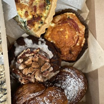 Le Hérisson - Bacon & spinach quiche, popey croissant espresso croissants maple pecan croissant - Cafes Near Me - Simi Valley, California Le Hérisson - Bacon & spinach quiche, popey croissant espresso croissants maple pecan croissant - Cafes Near Me - Simi Valley, California