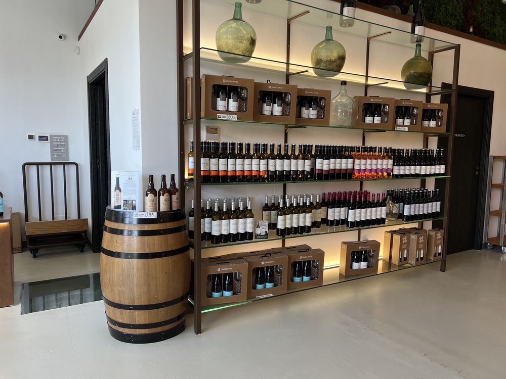 VINOTECA CUATRO RAYAS, TIENDA Y ENOTURISMO 47491 La Seca, La Seca