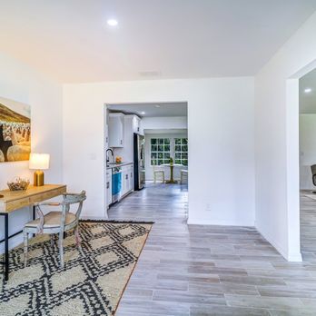 Cardinal Designs Home Staging - Office/Dinette - Home Staging Near Me Cardinal Designs Home Staging - Office/Dinette - Home Staging Near Me